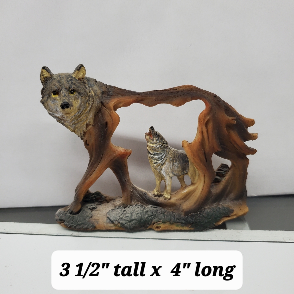 Wolf Sculpture with Brown and Gray Tones